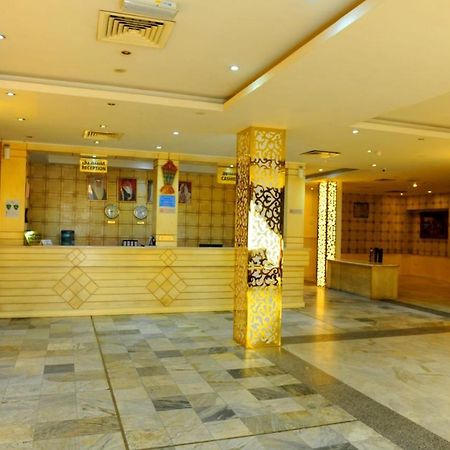 מנאמה Bahrain Plaza Hotel מראה חיצוני תמונה