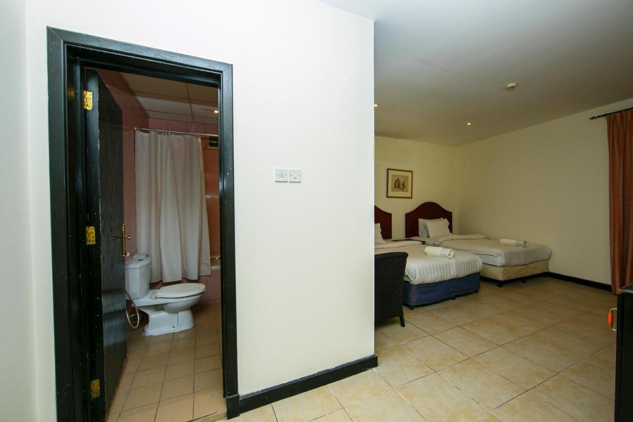 מנאמה Bahrain Plaza Hotel מראה חיצוני תמונה