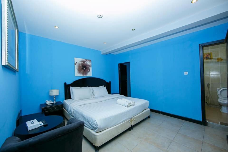 מנאמה Bahrain Plaza Hotel מראה חיצוני תמונה