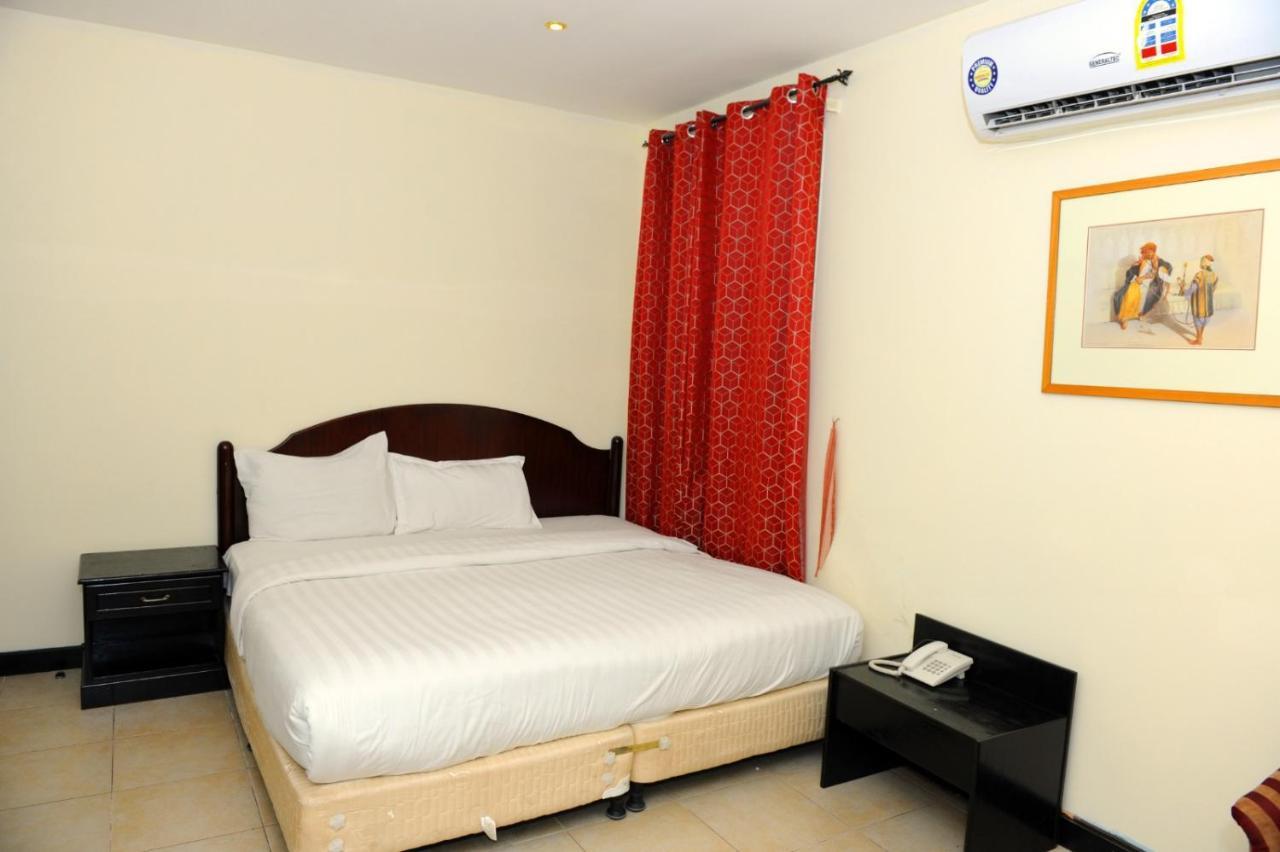 מנאמה Bahrain Plaza Hotel מראה חיצוני תמונה